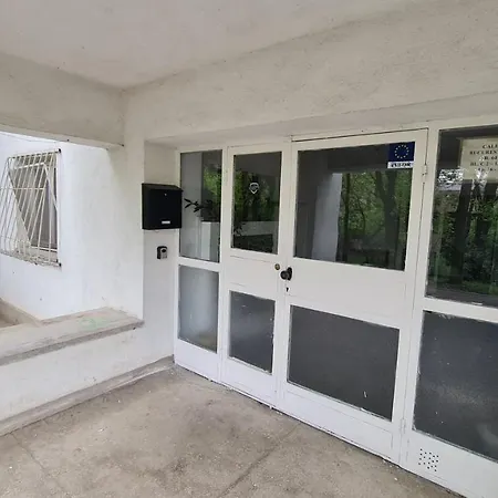 Vs Central Apartment Otopeni Exterior photo