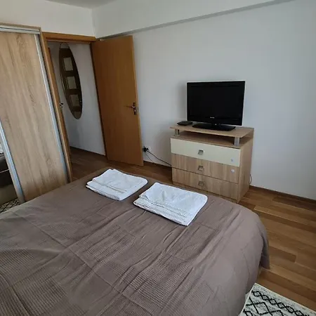 Vs Central Apartment Otopeni Exterior photo